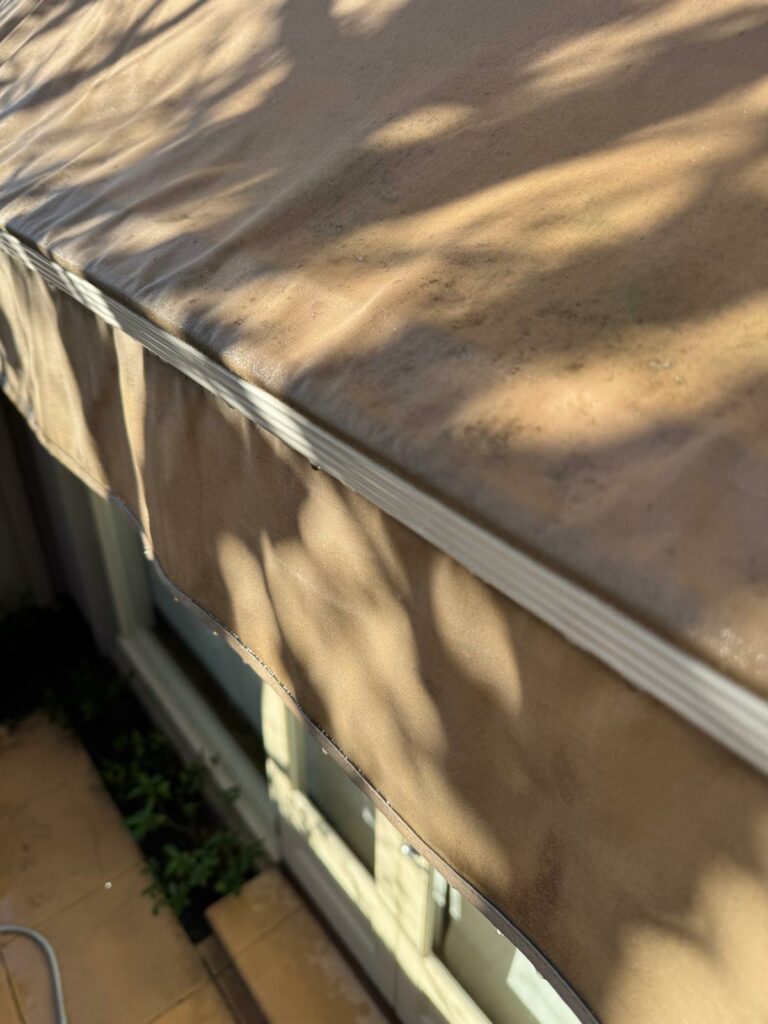 hawthorn-awning-clean-after