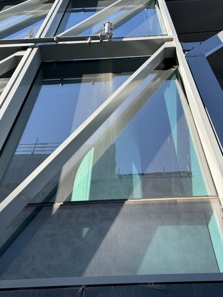 richmond-commercial-window-cleaning-after