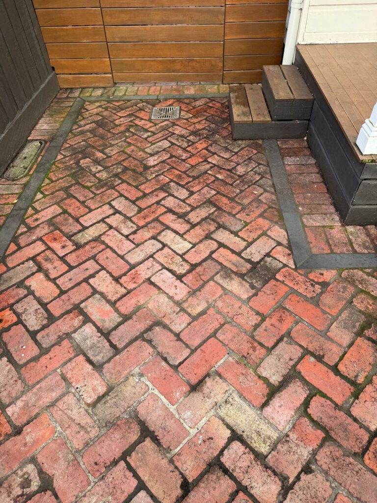south-yarra-pressure-clean-brick-driveway-before